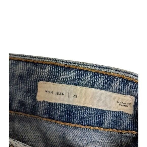 Vintage PacSun Wash High-Rise Distressed Denim Shorts with Raw Hem  Mom Size 25 - Picture 4 of 11